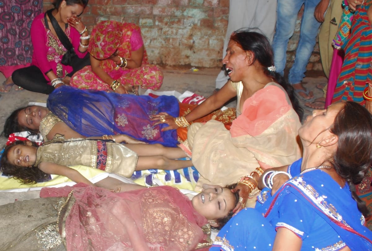 groom left his wedding in the mid as 7 of family died in car fall in gutter in ghaziabad