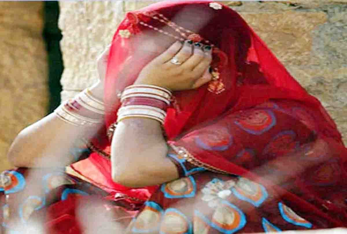 lover proposed to bride in front of groom at marriage function 