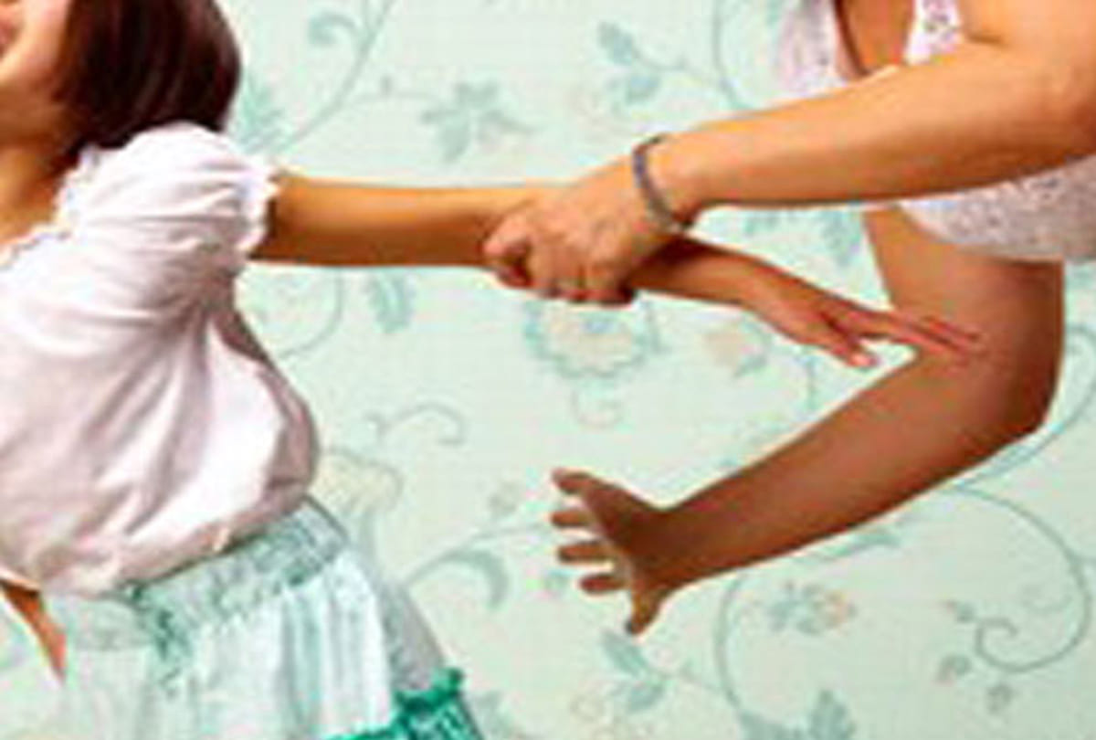 Step mother get children out of home