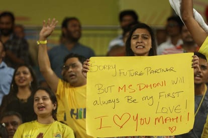 icc shares pic of ms dhoni fan showing placard expressing her love for the man