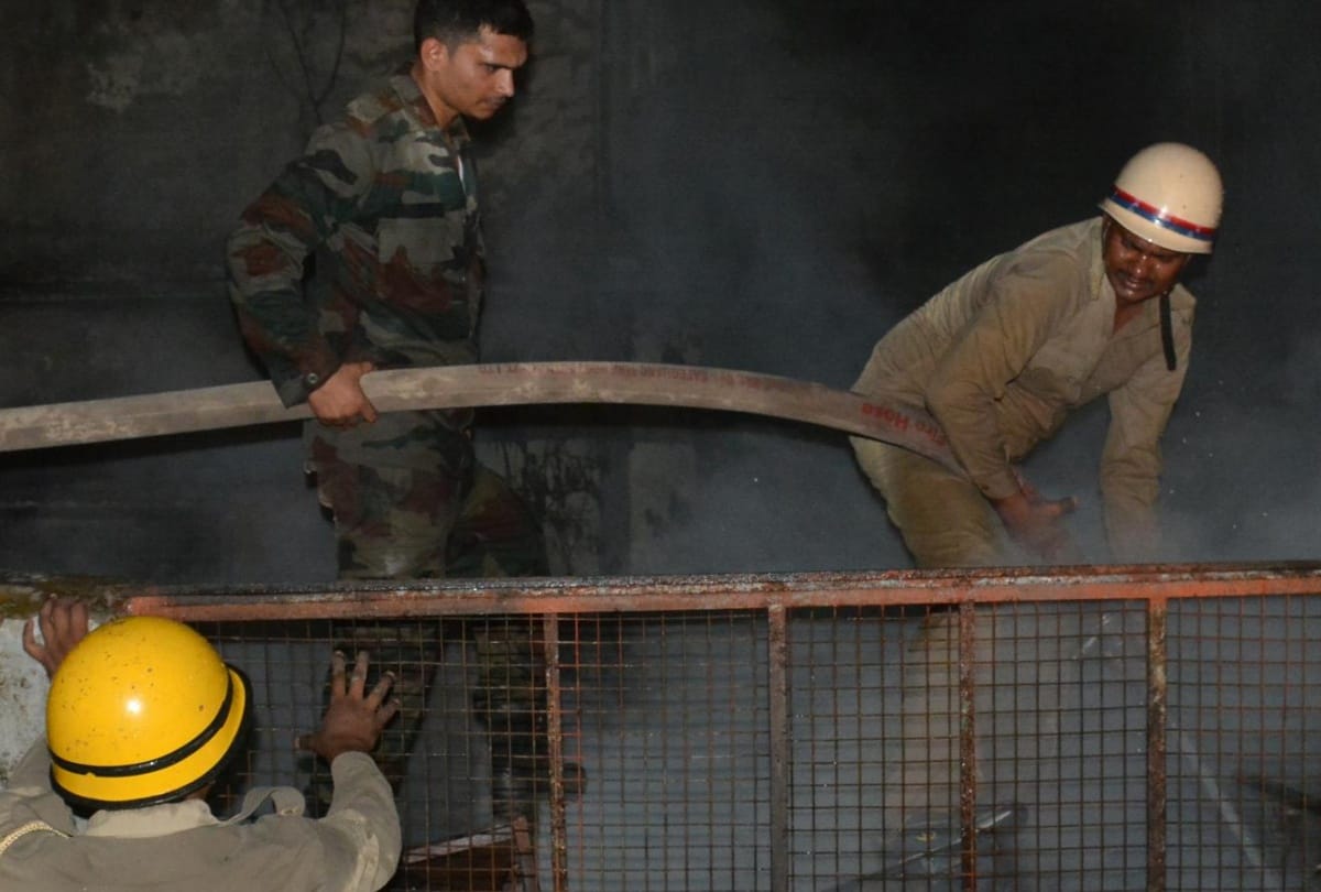 loss of 50 lakh rupees due to fire