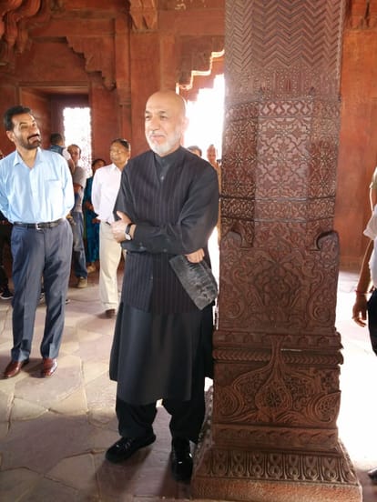 ex president of afghanistan hamid karzai coming agra