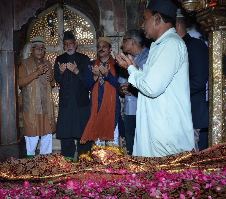 ex president of afghanistan hamid karzai coming agra