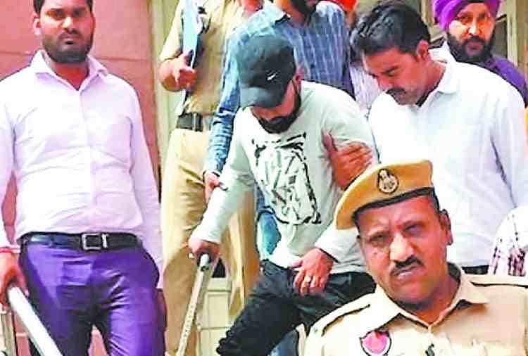 vip treatment in jail to accused, who shot singer parmish verma