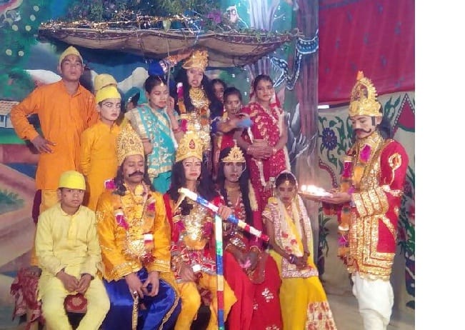 Sri Krishna raised the mountain of Govardhan on the finger