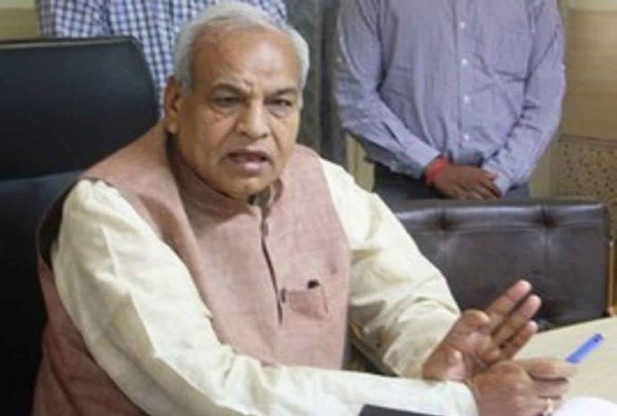 Cabinet minister and district in-charge Satyadev in Fatehpur district