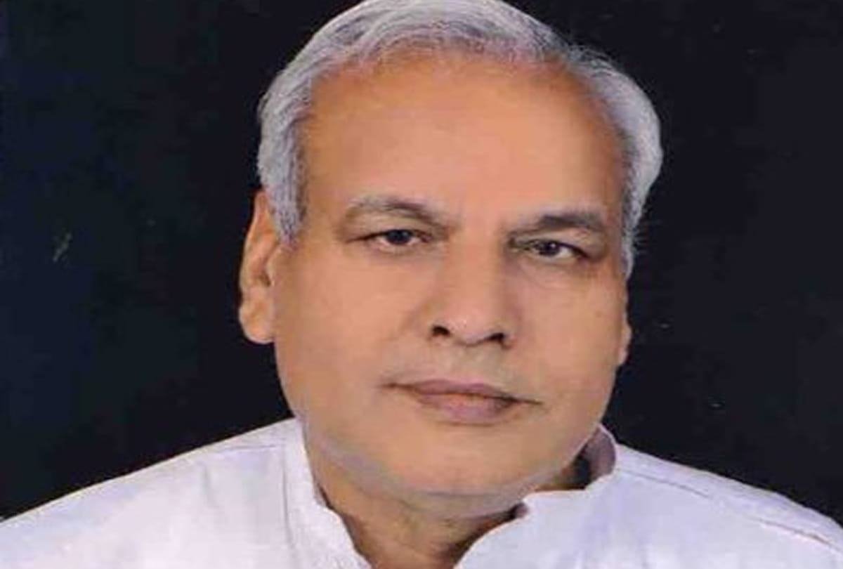 Cabinet minister and district in-charge Satyadev in Fatehpur district