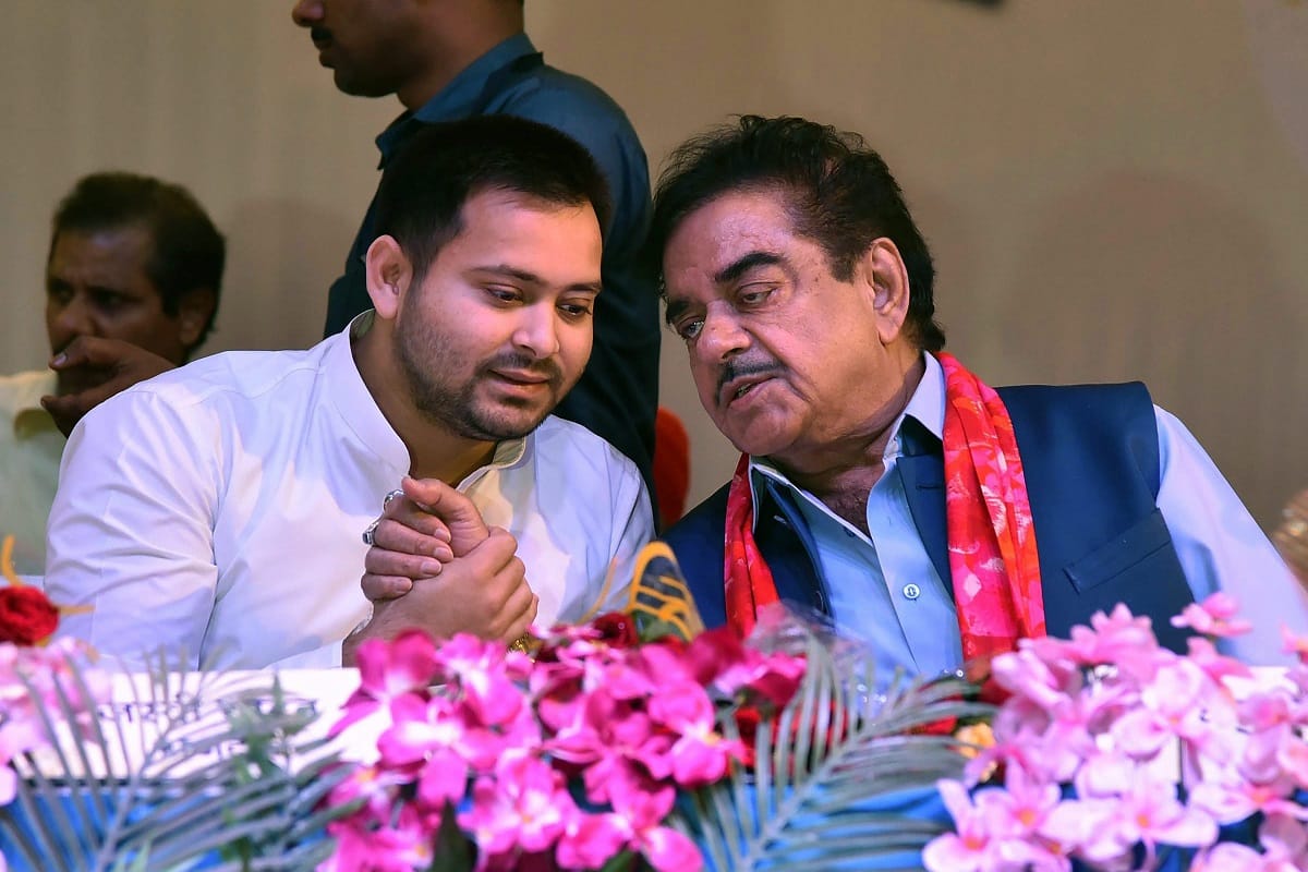 After Yashwant Sinha quit BJP Shatrughan Sinha clarified his position at rashtra manch meet in patna