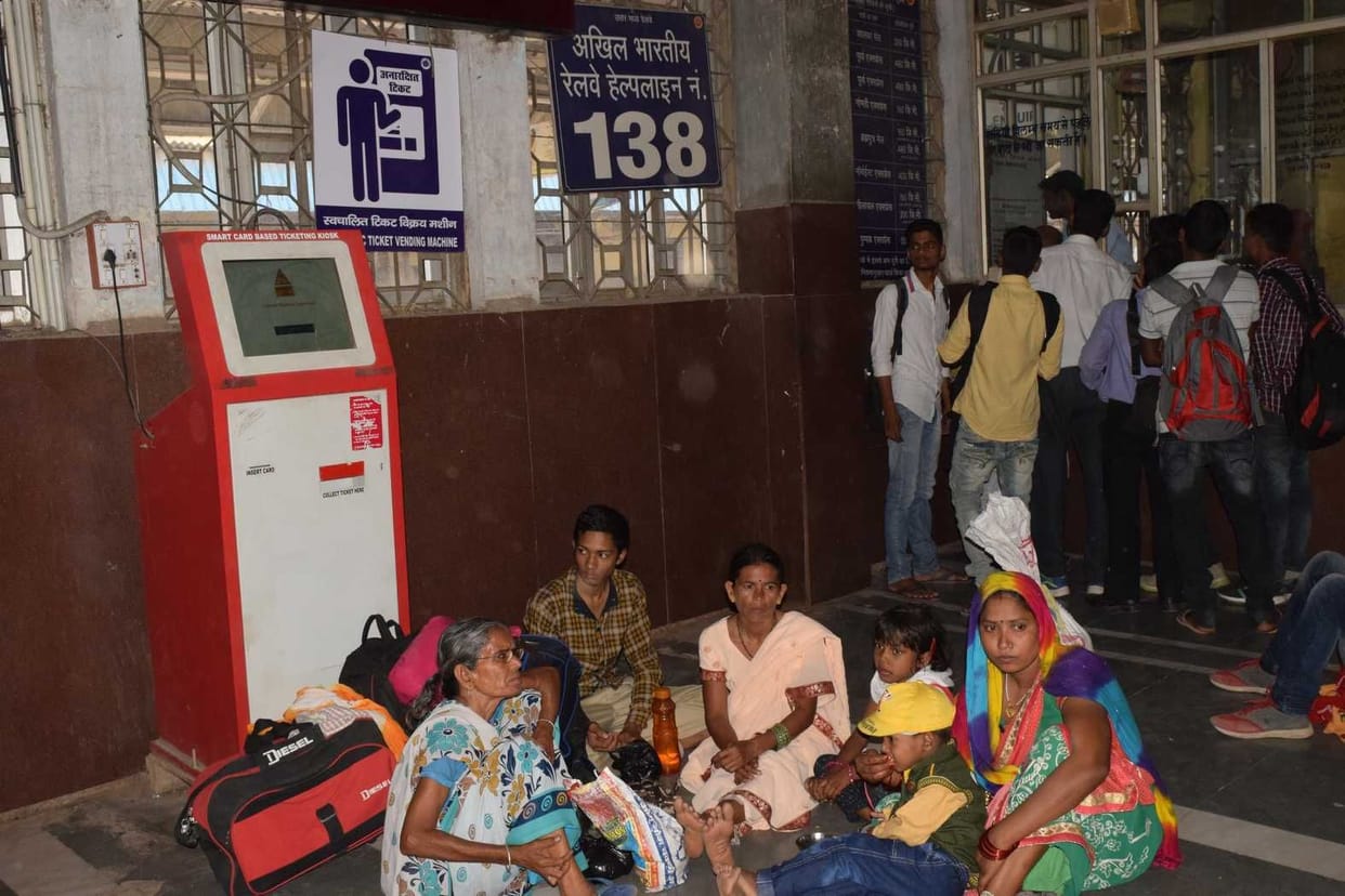 एक दिन में दो अतिरिक्त काउंटर से एक लाख