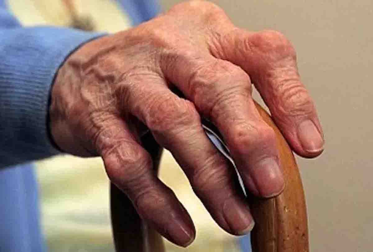 Bahu made fake lawsuit on father-in-law