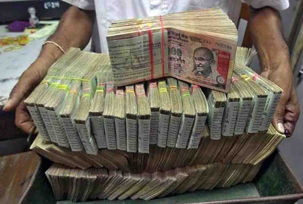 Demonetised notes found in Kanpur