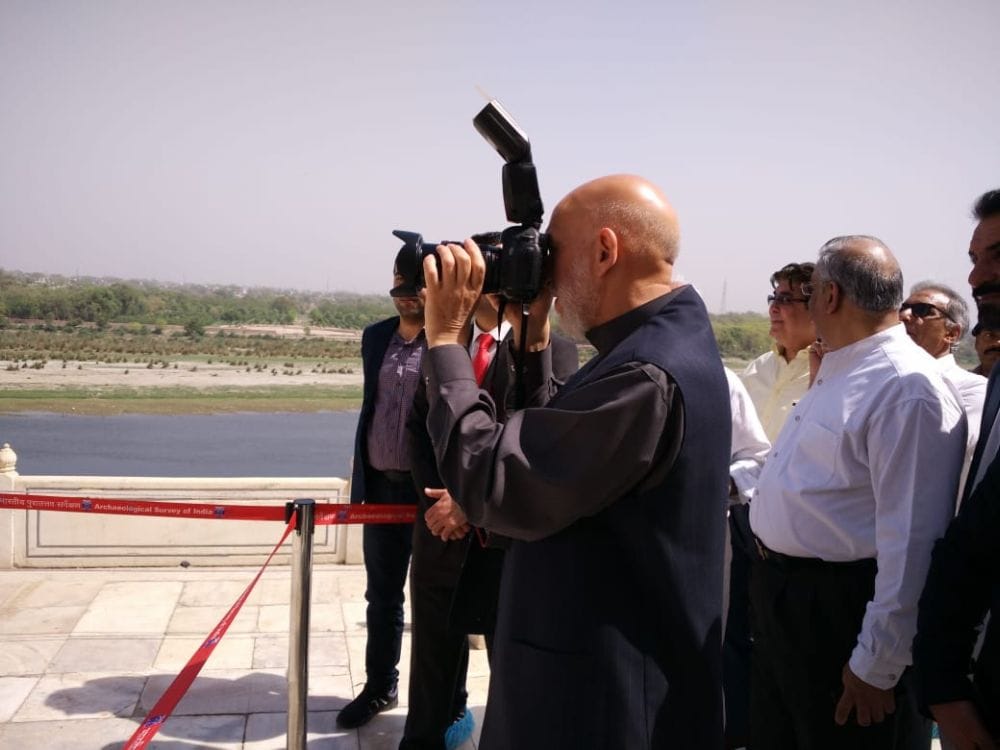 agra hamid karzai photographed the taj mahal 
