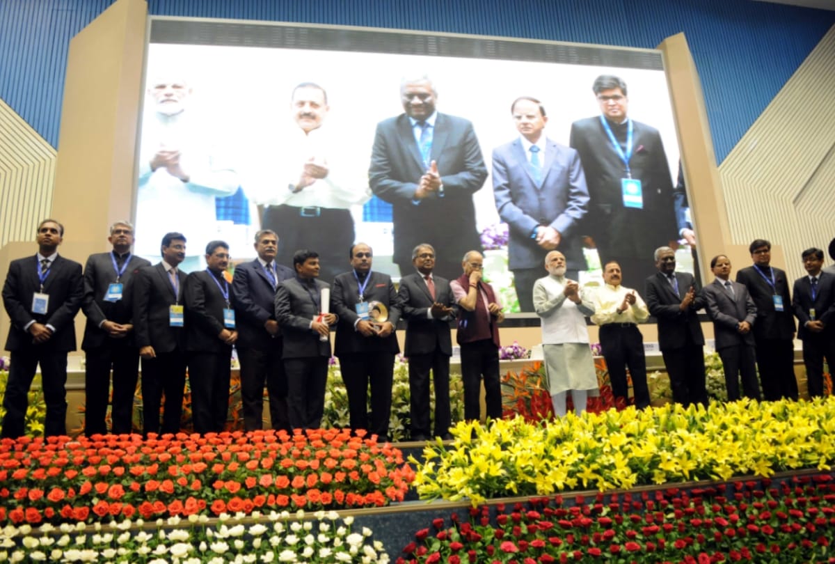 prime minister narendra modi addressed at civil service awards