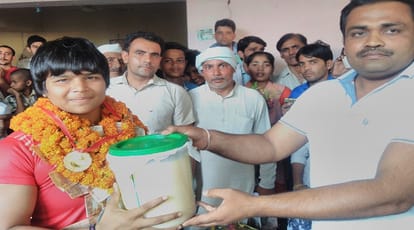 CWG 2018: Villagers welcomed Divya Kakran flowers, You know, next target