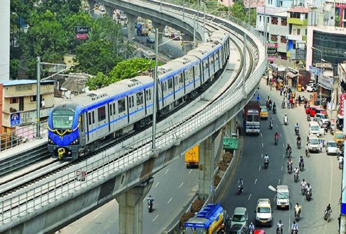 Preparation for Metro extension between Noida-Greater Noida