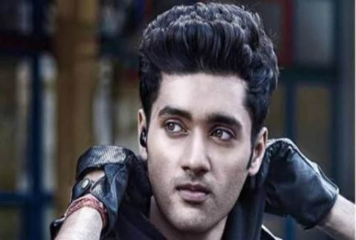blockbuster film gadar's child actor turned into so handsome see pic