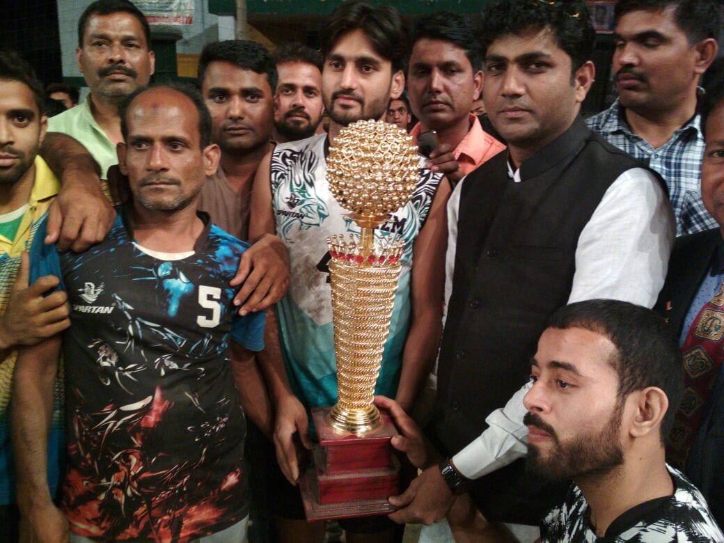 आजमगढ़ की टीम ने अशरफपुर को हराकर जीता खिताब