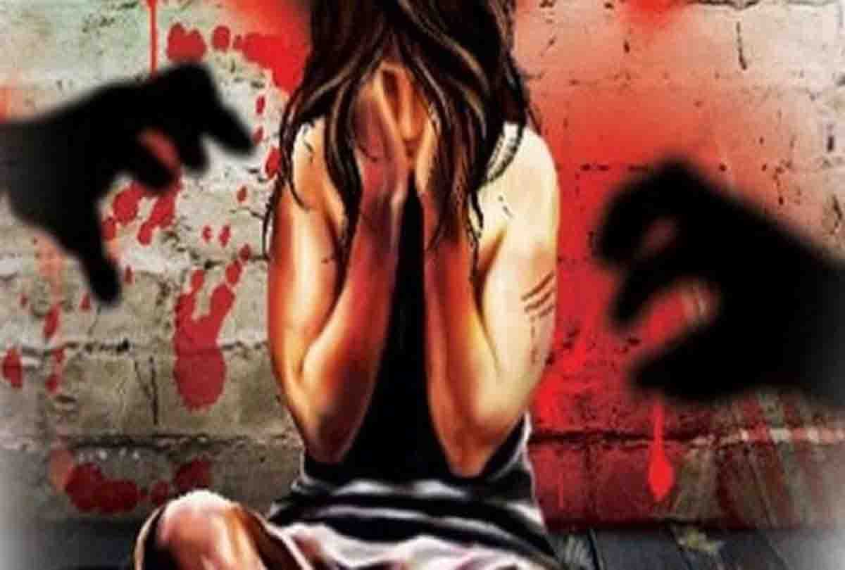 misbehave with women in unnao district