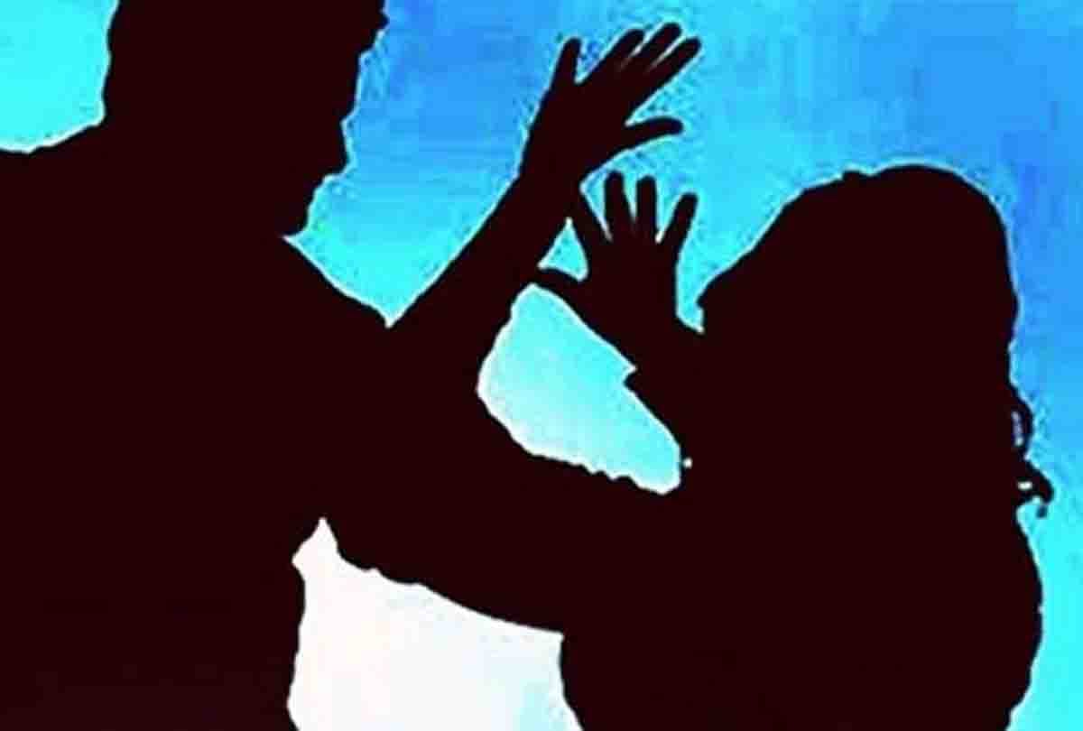 misbehave with women in unnao district