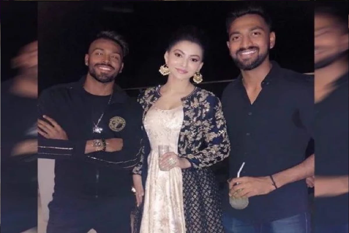 team india all rounder hardik pandya dating with urvashi rautela