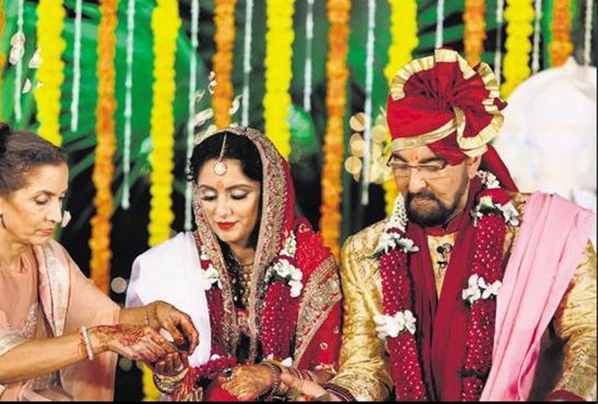 kabir bedi birthday know about his love story with parveen dusanj