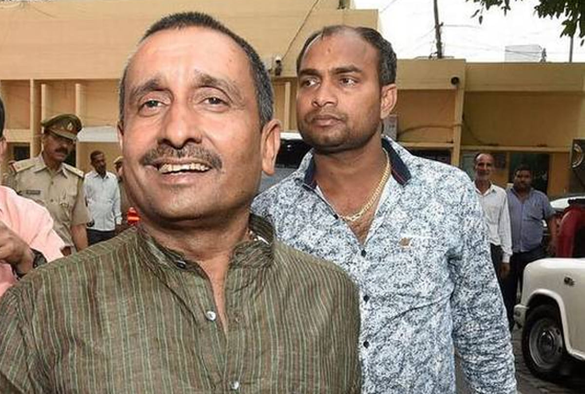 victim's uncle handed over 512 page photo copies and 60 audio clips to CBI