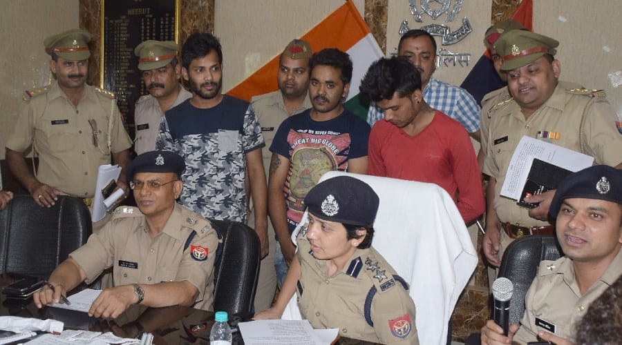 Three students became looters to fulfill the hobby of girlfriends