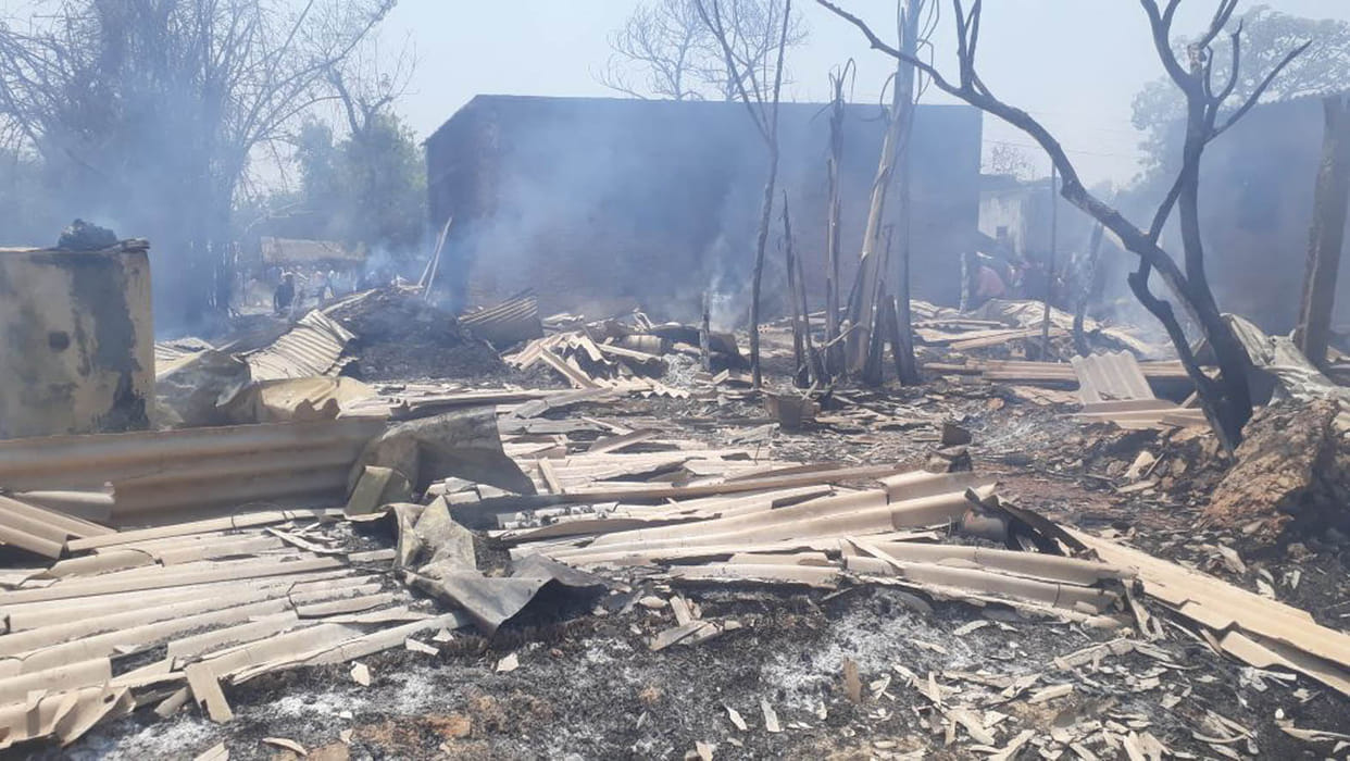 37 huts burn by fire