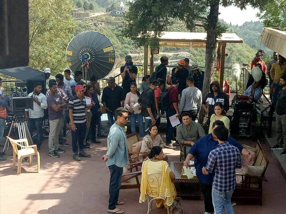  Tiger shroff going for tea in tara sutaria house on soty 2 shooting, dehradun