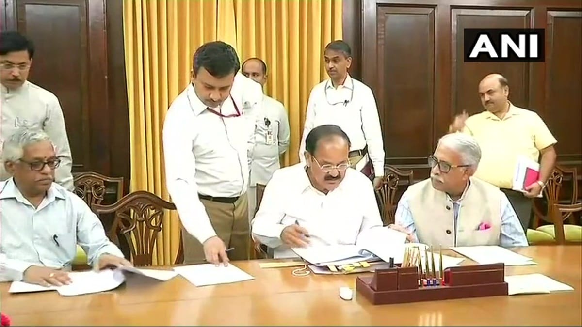 Impeachment: Venkaiah Naidu rejects the motion against cji dipak misra
