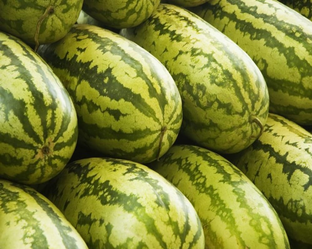 The Best Way to Pick a juicy delicious red  watermelon