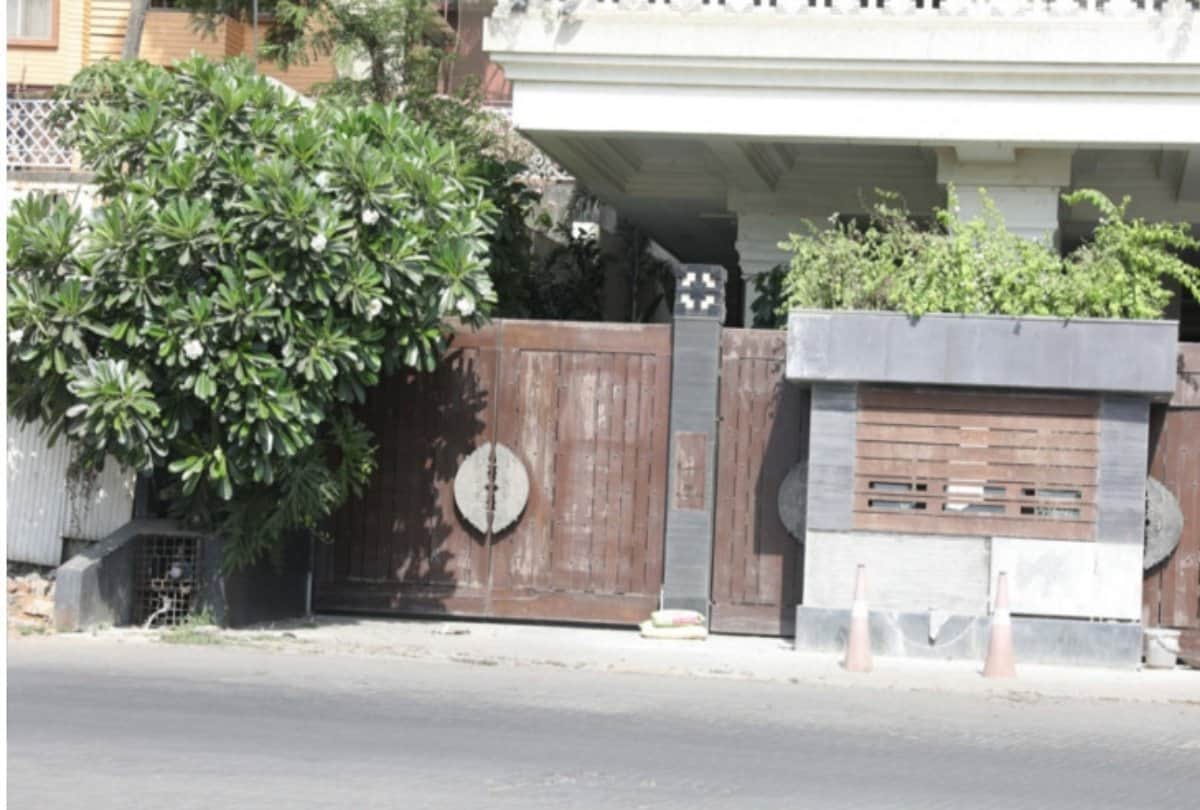 sonam kapoor royal wedding in this lavish bungalow