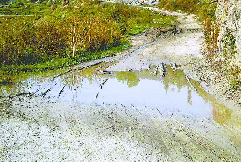 Sanyudyadar-Kuchauli road badhal