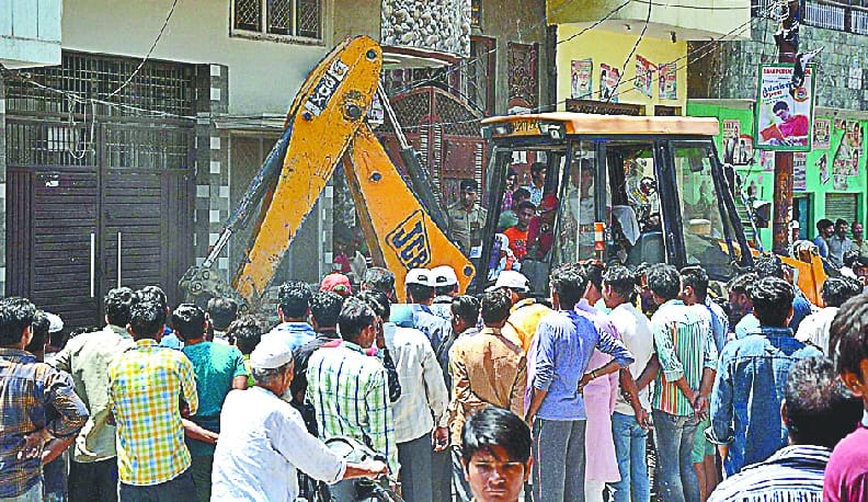 Administration removed illegal vegetable market