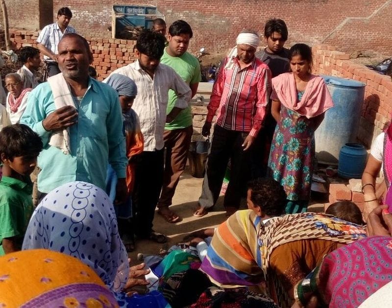खूब किए जतन पर नहीं दे सका मां को कफन