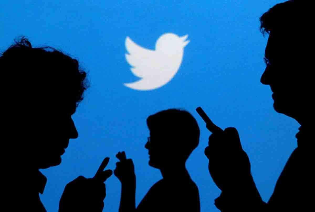 Twitter threatens to blow bomb
