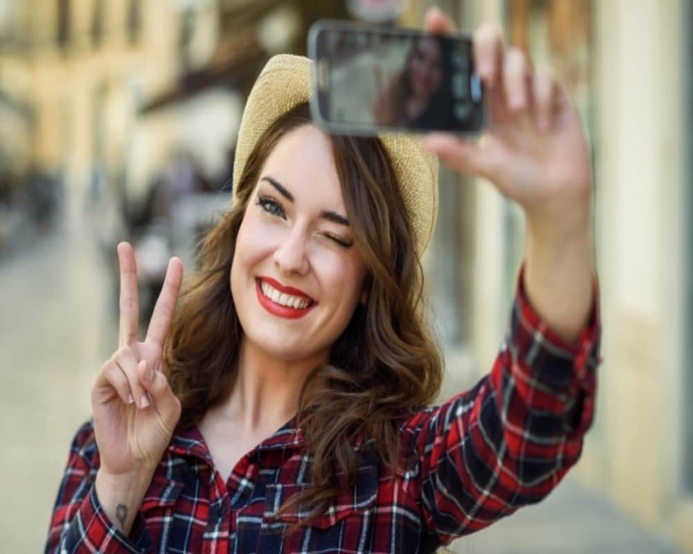 Know how Selfie craze making you sick