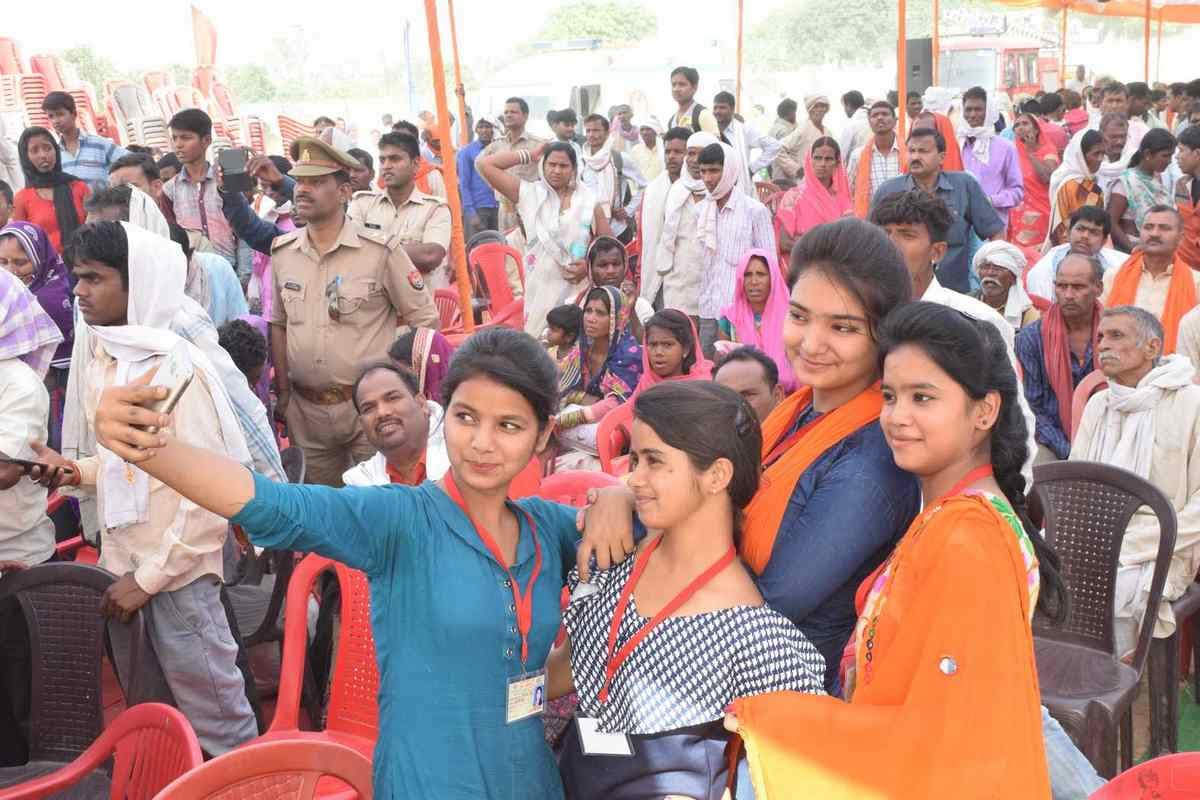 CM yogi attend UP biggest mass marriage in mirzapur see pics