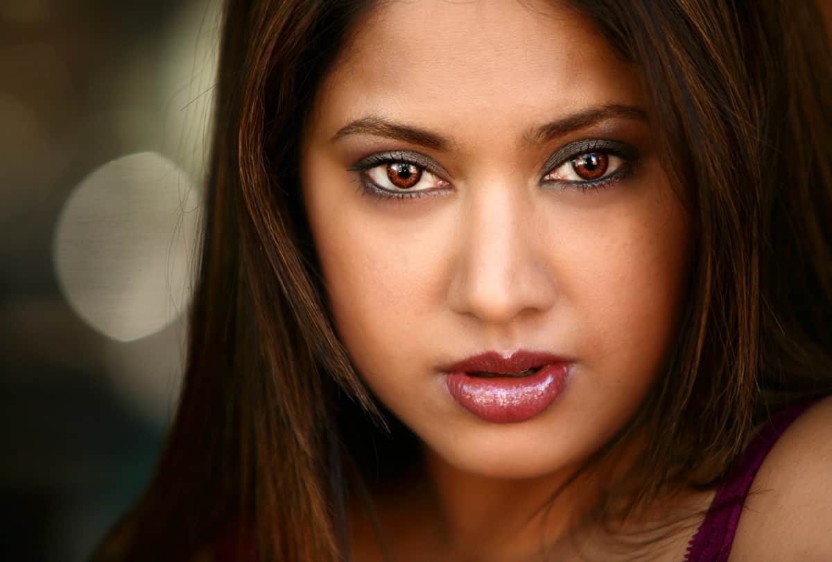 superhit film tere naam's actress roshani chaudhary's bold pic here