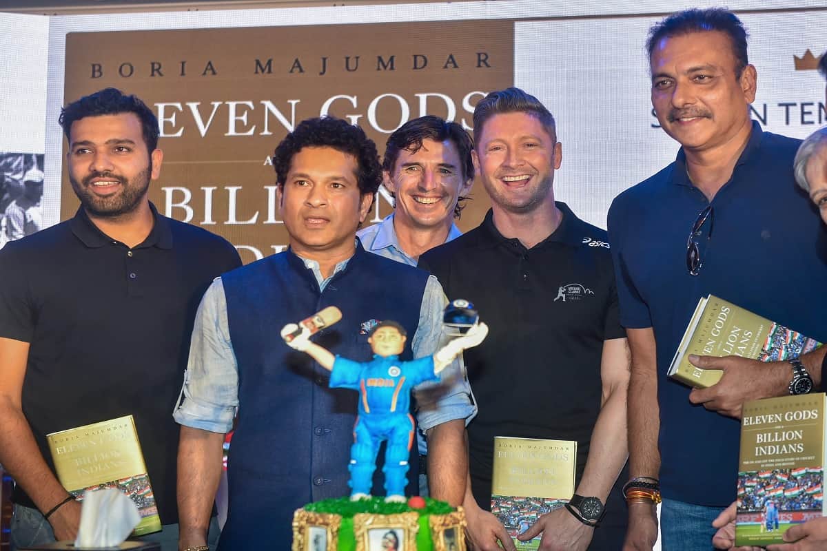 sachin tendulkar celebrating his 45th birthday