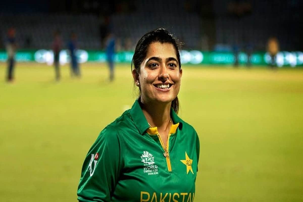 Sana Mir facebook post against hair remover cream