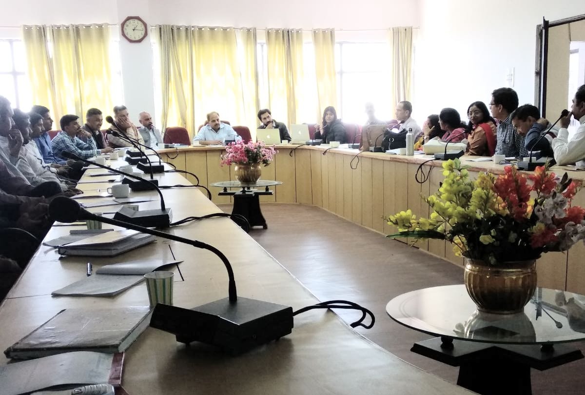 Students of government schools will also speak fluent English