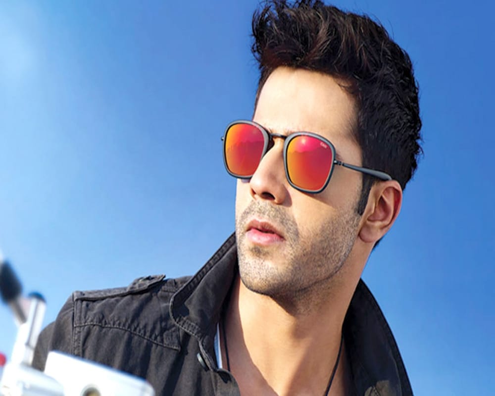 varun dhawan revealed why he kept his girlfriend away from limelight 