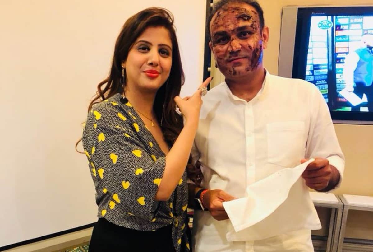 Valentine day 2019 virender sehwag took 14 years to propose his love aarti read their love story