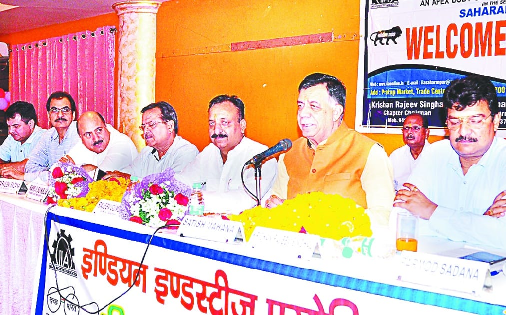  Negative work style of government officials, told minister