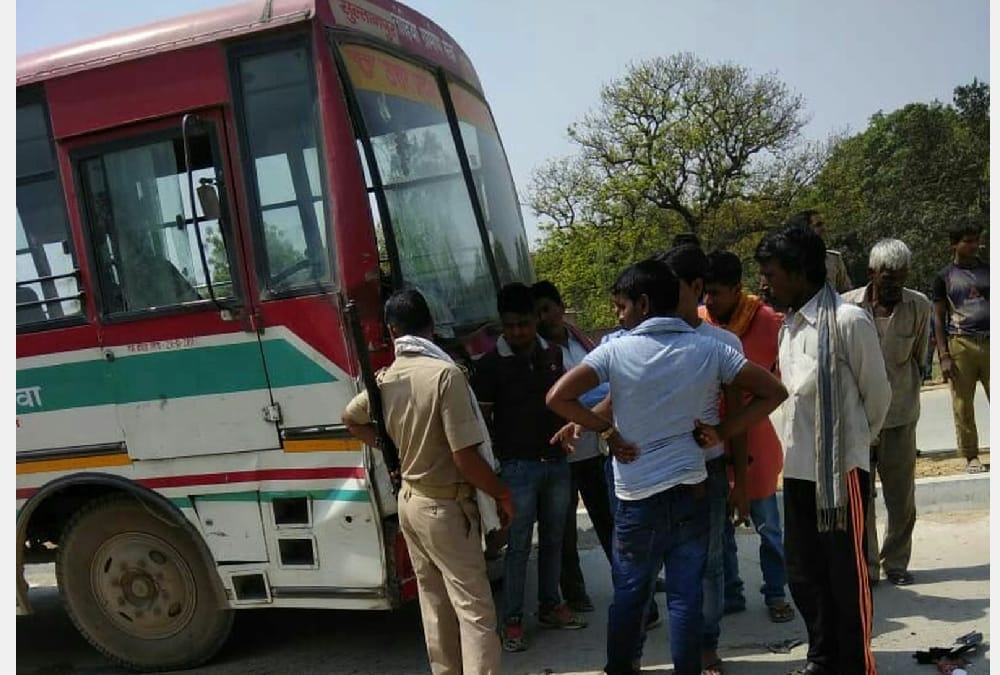 three died when a bus trampled them in amethi.