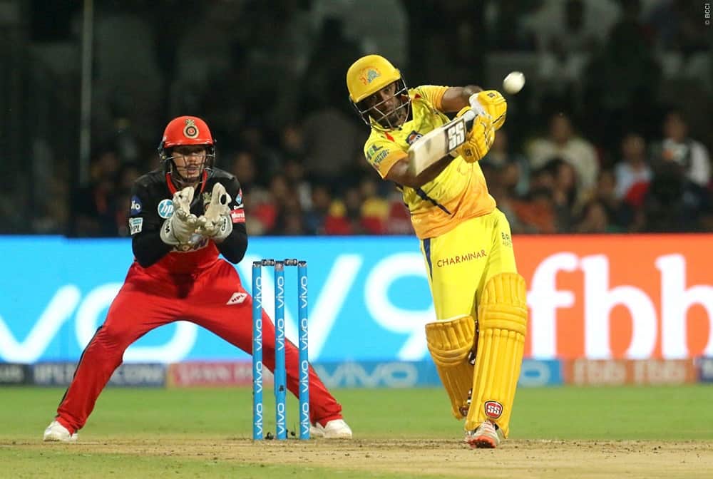 mathew hayden calls ms dhoni real universe boss after played great innings against rcb