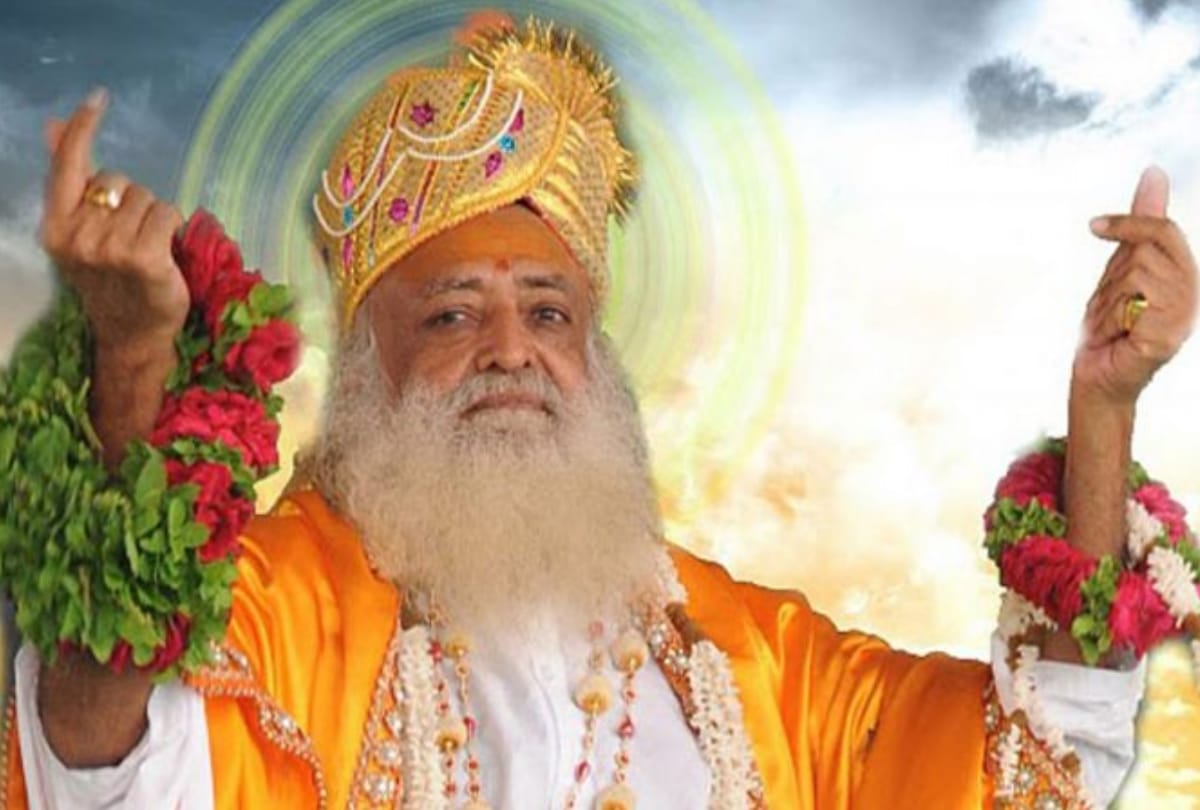 asaram and controversies from children death in gurukul to drama in flight
