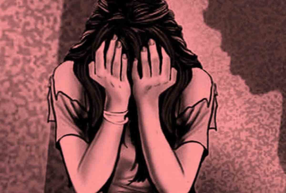Gangrape by giving lift to girl