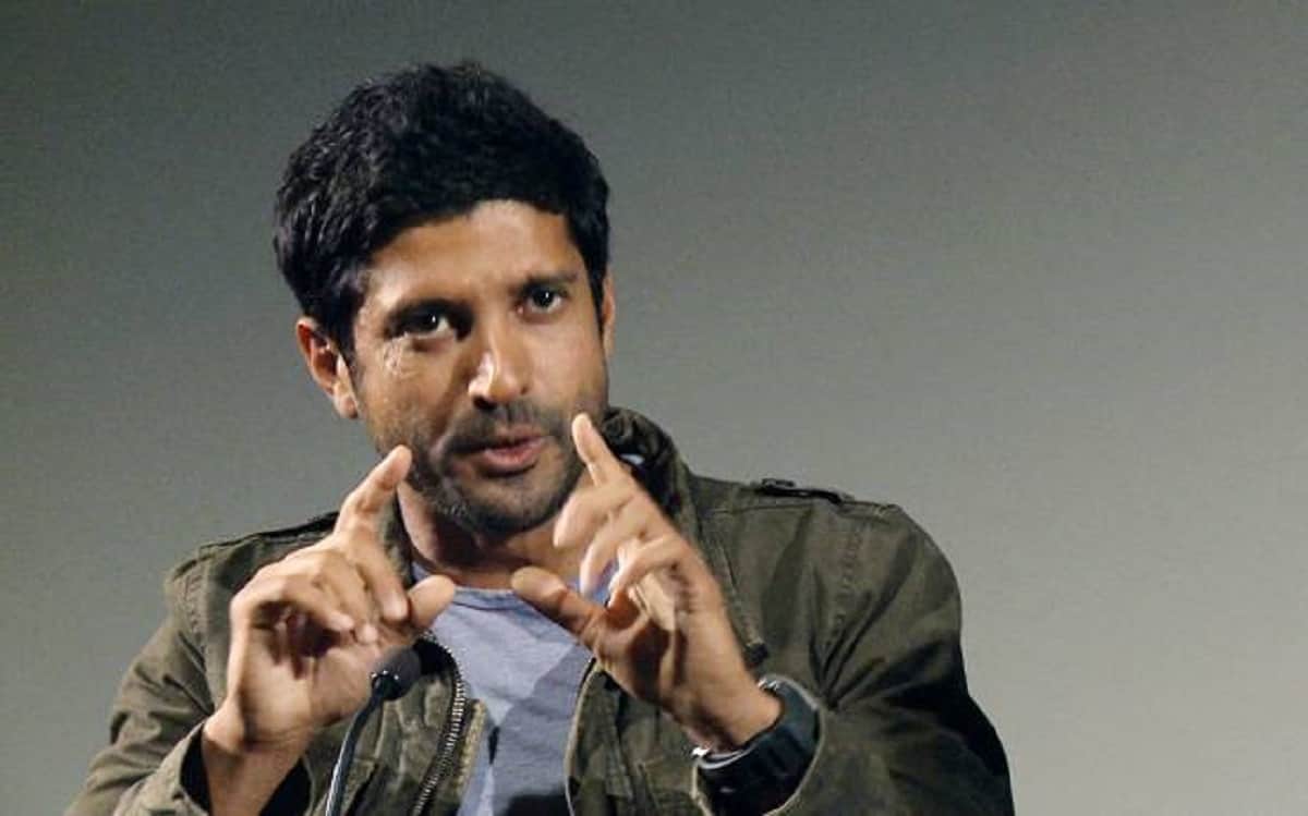 Congress tweet pm modi and Asaram video Farhan Akhtar gave massive reply